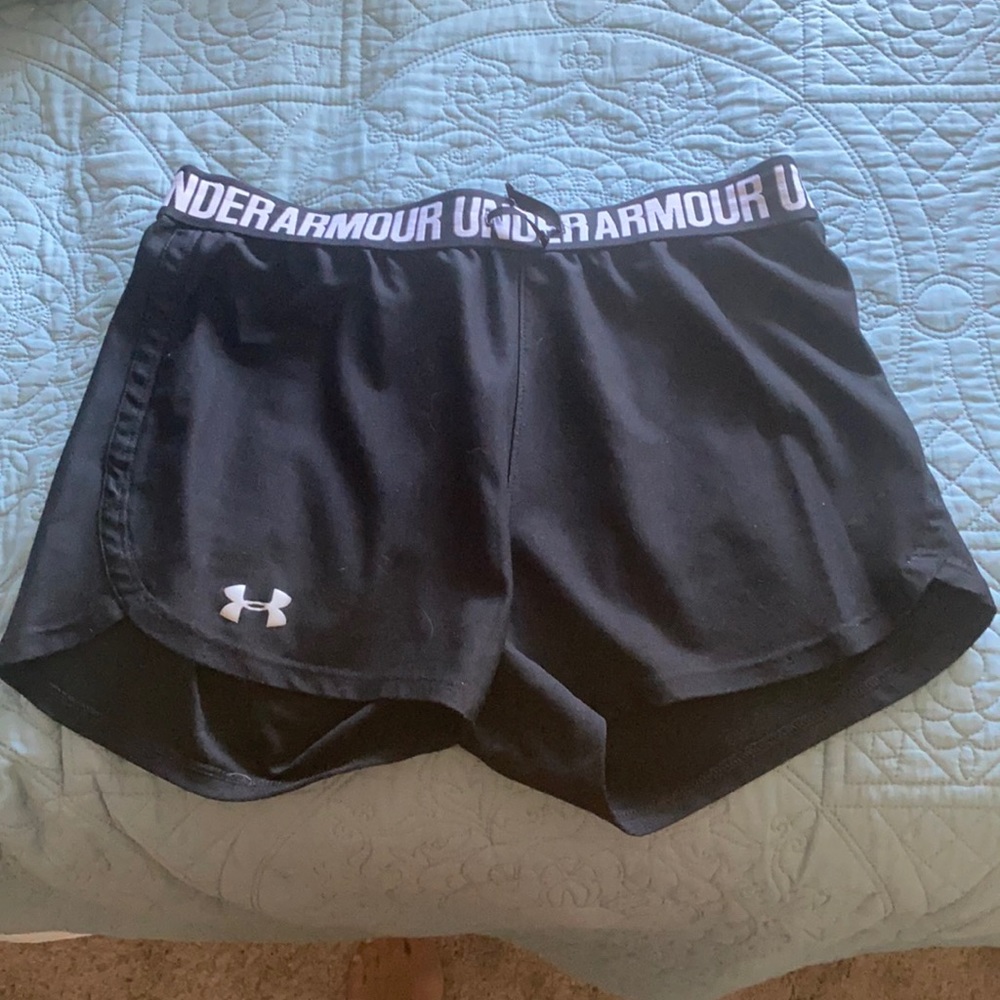 Under Armour shorts - size small